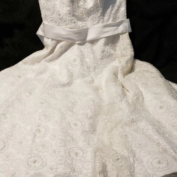 David's Bridal 10042334 size 6 White Strapless lace tea length Wedding Dress - Picture 2 of 16